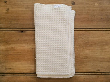 Organic cotton waffle cloth for cleaning